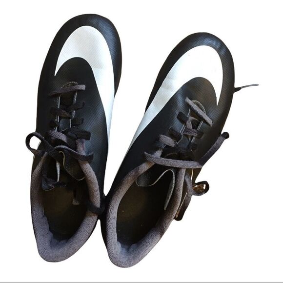 Nike Youth Soccer Cleats - Picture 1 of 7